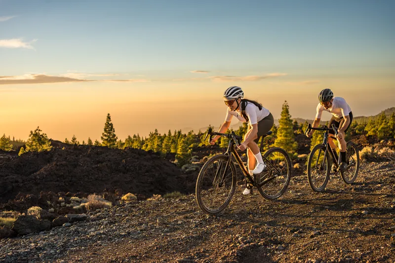 2025 Merida Silex 7000 Gravel Bike - Black/Bronze/Gold-5