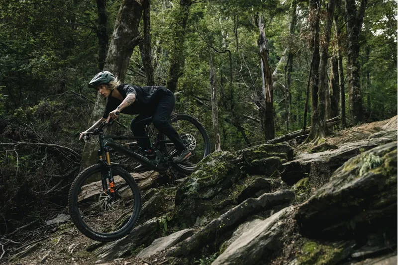 2025 Specialized Turbo Kenevo SL 2 Comp Electric Mountain Bike - Sea Foam-3