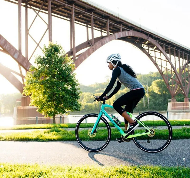 2019 Specialized Sirrus Sport Womens Hybrid Bike Cast Blue Lava