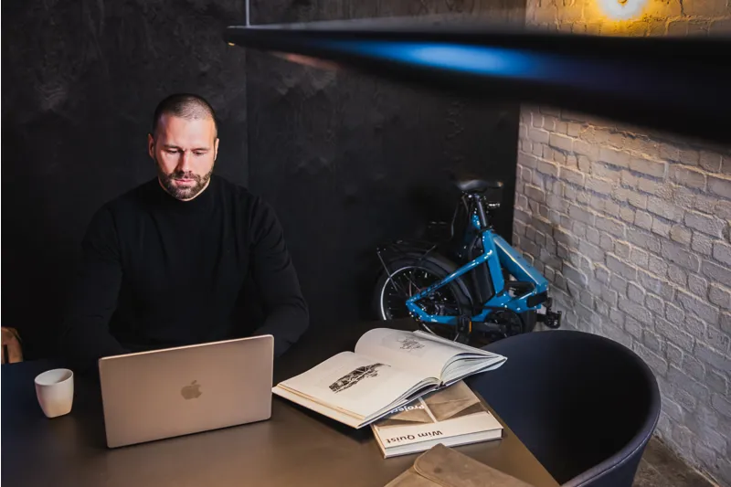 2025 Cube Fold Hybrid Comfort 500 Electric Folding Hybrid Bike - Blue-5