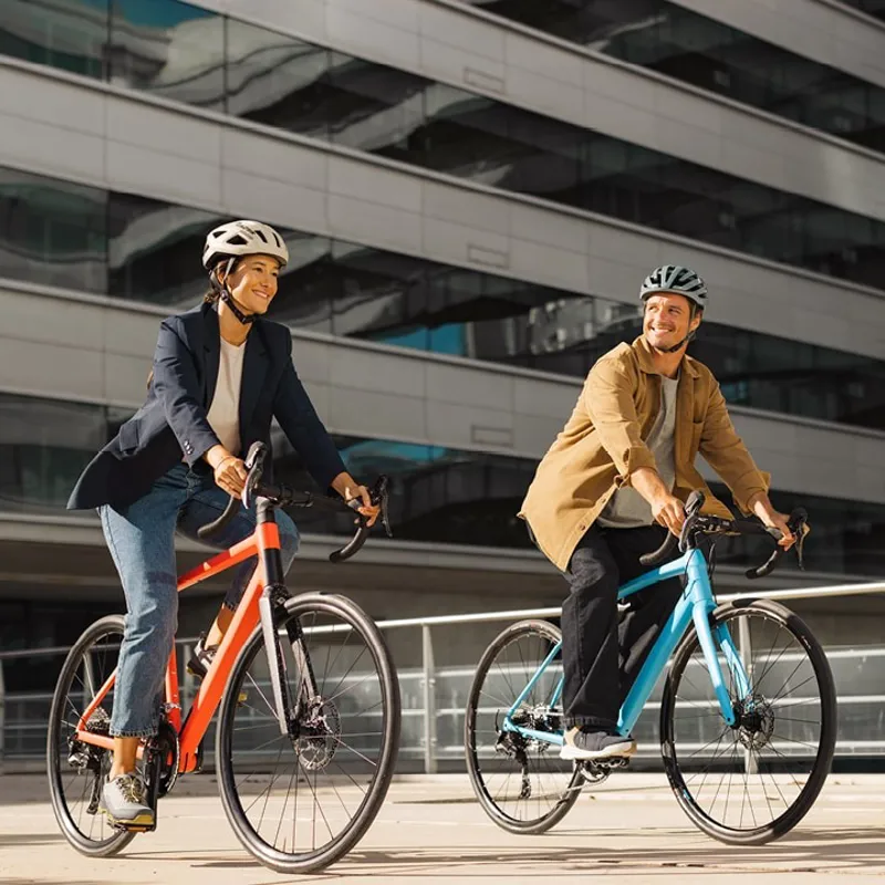 Shimano Cues FC-U4010 2pc Design Chainset for 9/10/11-Sp 175mm 36/22T Boost-2