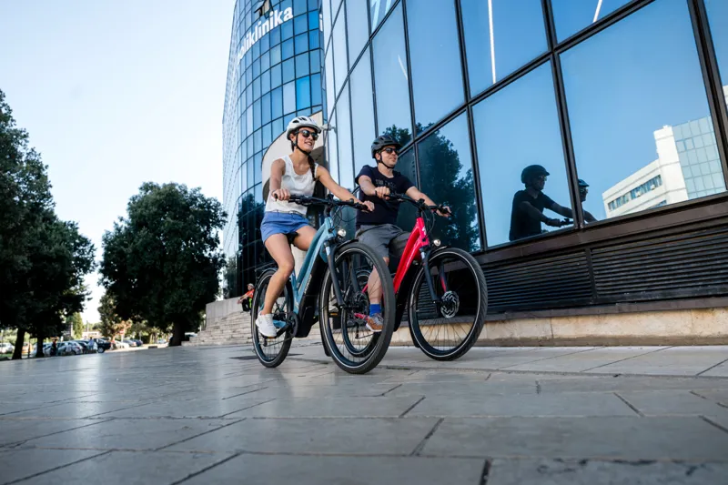 2025 Specialized Turbo Vado 5.0 Step-Through Electric Bike - Gloss Black-5