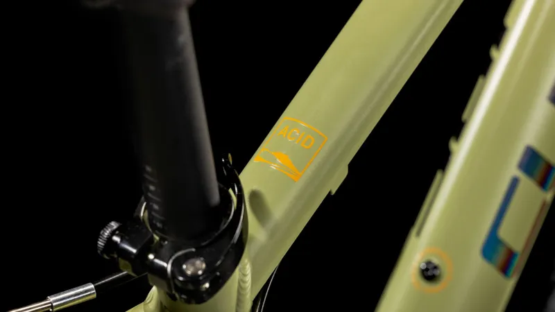 Cube Acid 240 Kids Mountain Bike - Light Olive/Orange-4