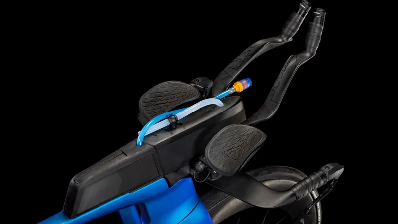 2025 Cube Aerium C:68X SLT Triathlon Bike - Nebula/White-7