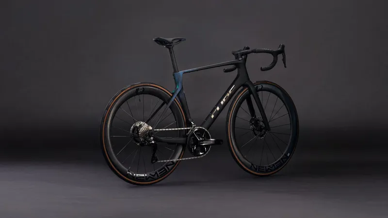 2026 Cube Agree C:62 SLT Road Bike - Black/Black-2