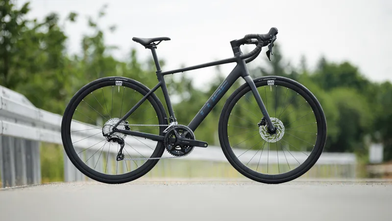 2026 Cube Attain SLX Road Bike - Coal/Prism-1