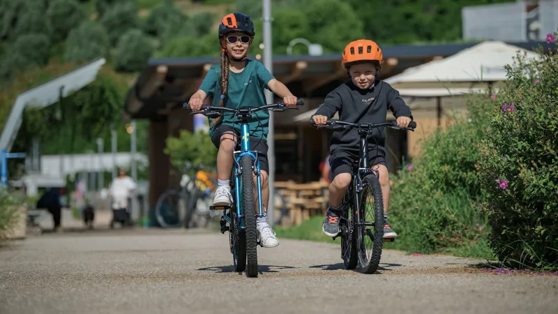 2026 Cube Numove 240 Disc Kids Mountain Bike - Red Rose/Peach-8