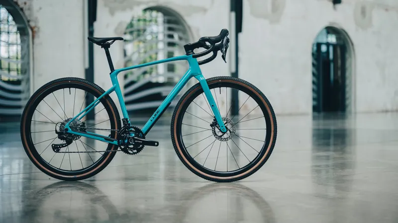 2026 Cube Nuroad C62 Pro Gravel Bike - Swimming Pool/Black-7