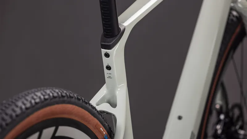 2026 Cube Nuroad C:62 SLX Gravel Bike - Reed Beige/Chrome-7