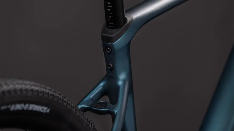 2026 Cube Nuroad Race Gravel Bike - Royal Green/Black-4