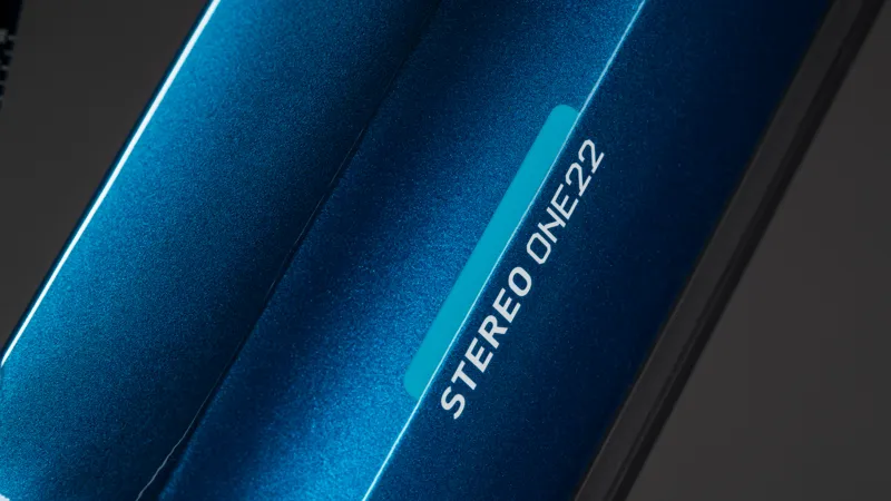 2026 Cube Stereo Hybrid One22 Race 800 Electric Mountain Bike - Electric Blue-4