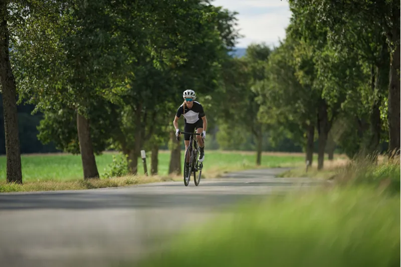 2025 Cube Agree C:62 Pro Road Bike - Blackline-3