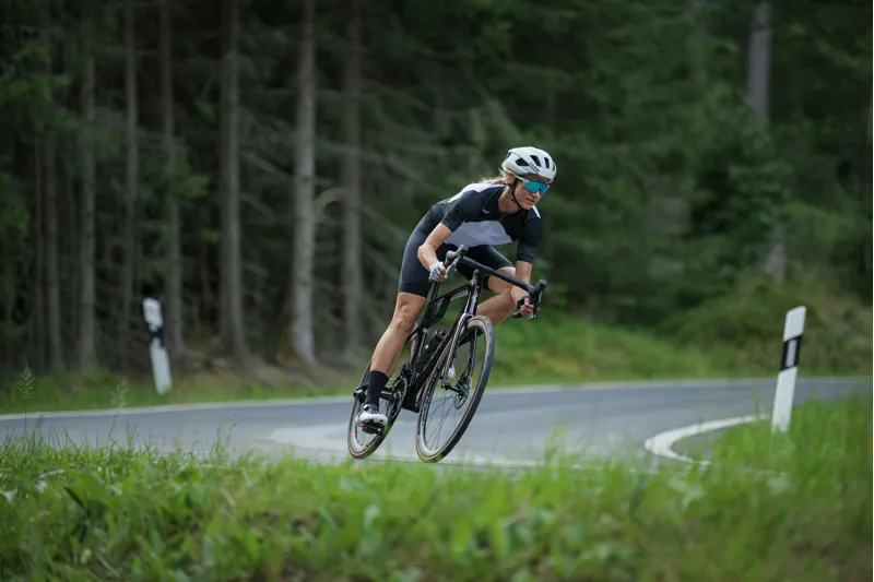 2025 Cube Agree C:62 SLT Road Race Bike - Nebula/White-4