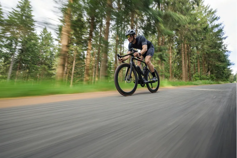 2025 Cube Litening Air C:68X SLT Road Bike - Liquid Lava/Black-5