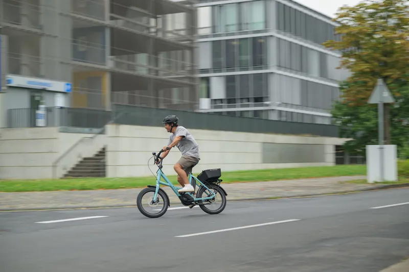 2025 Cube Compact Hybrid 500 Electric Hybrid Bike - Lizard/Reflex-2