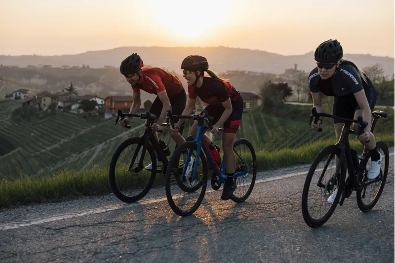 2025 Merida Reacto 8000 Road Bike - Gunmetal Grey/Silver-6