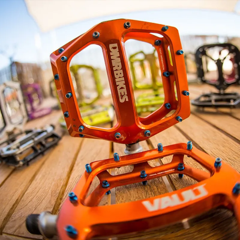 DMR Vault Flat Mountain Bike Pedal - Graphite Grey-1