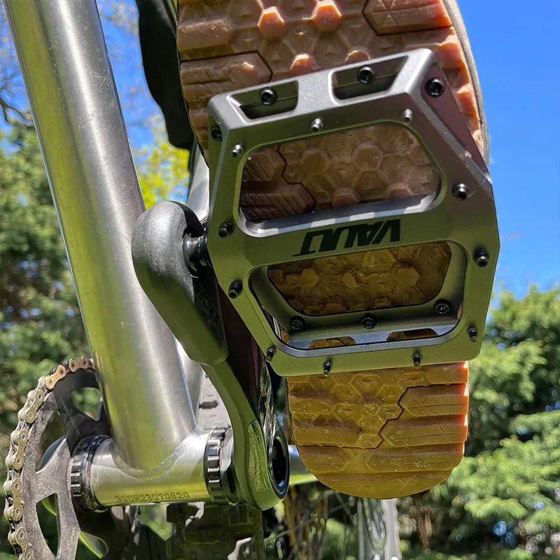 DMR Vault Flat MTB Pedal Step Pins-6