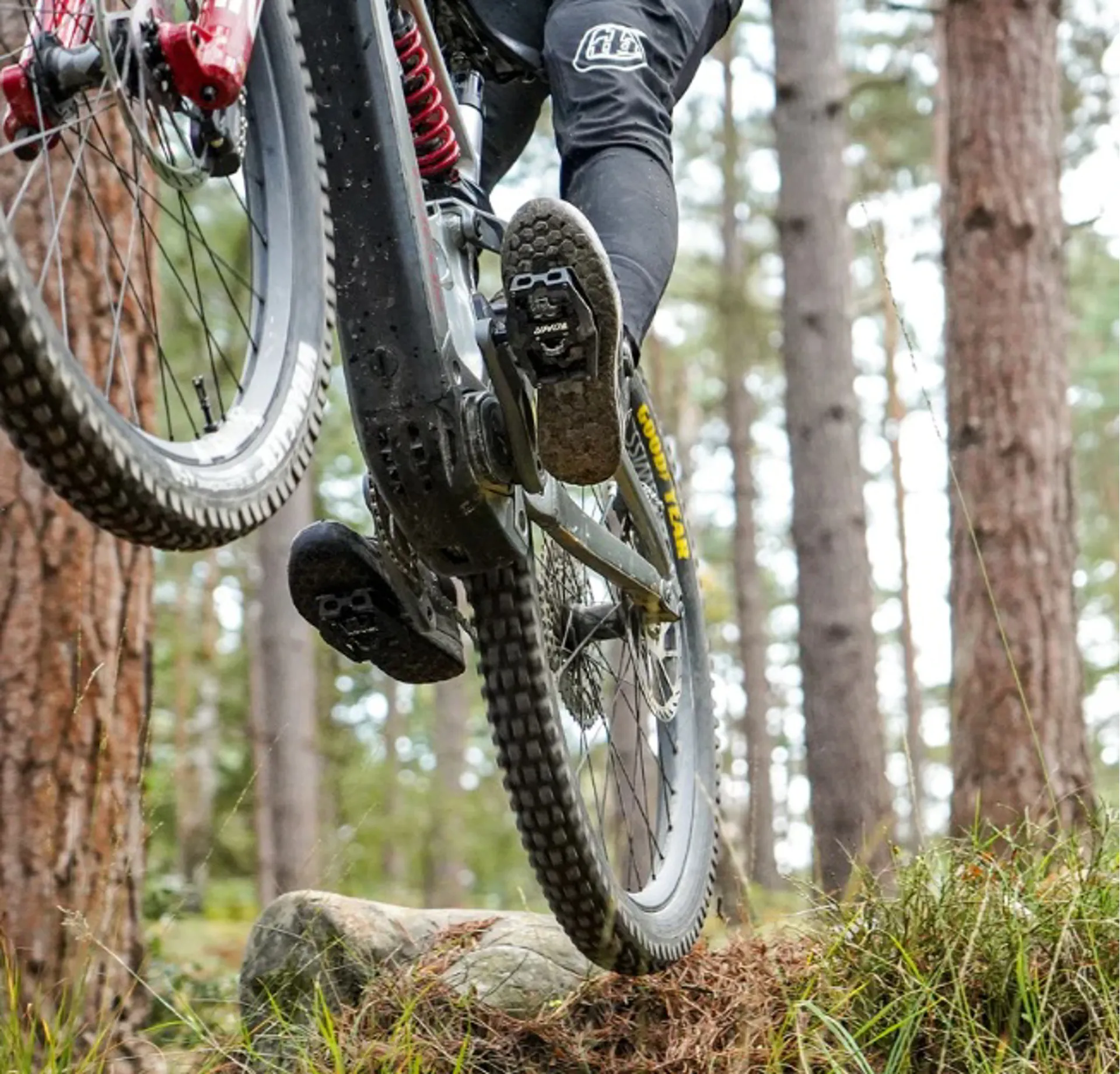 DMR VMAX Mountain Bike Pedals RD Grey