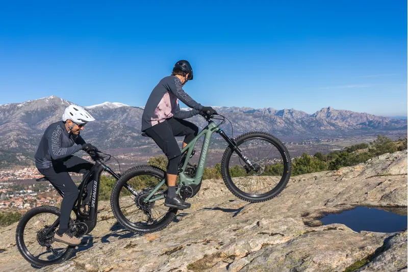 2025 Specialized Turbo Levo Comp Alloy Electric Mountain Bike - Midnight - S2-3