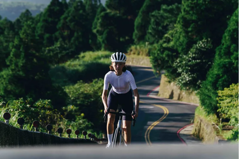 2026 S-Works Aethos 2 SRAM Red AXS Road Bike - Sandstone Metallic-7