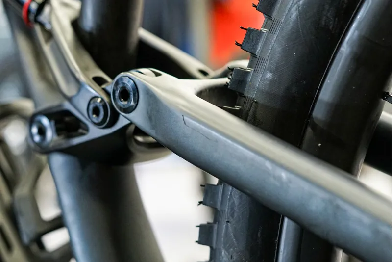 Ex-Demo: 2022 S-Works Stumpjumper Evo FSR Mountain Bike - S3-4