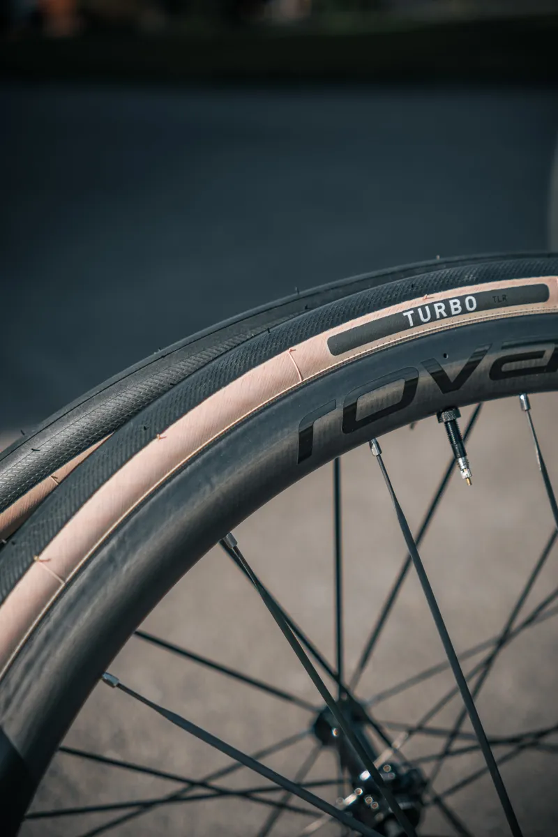 Roval Alpinist CLX III 700c Road Bike Wheelset - Satin Carbon/Black-8