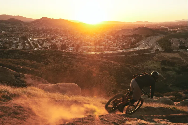 2024 Specialized Turbo Levo Expert T-Type Carbon Electric Bike - Obsidian S2-2