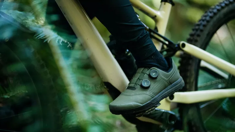 Shop Soiled: Specialized 2FO Cliplite Mountain Bike Shoes - Size 38-1