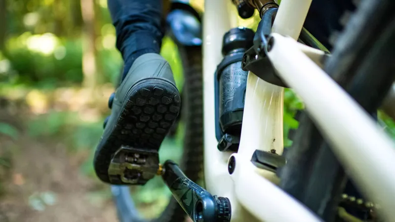 Shop Soiled: Specialized 2FO Cliplite Mountain Bike Shoes - Size 38-2