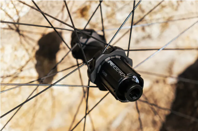 ERE Research Explorator CCR45 700c Carbon Wheelset Shimano HG11-6