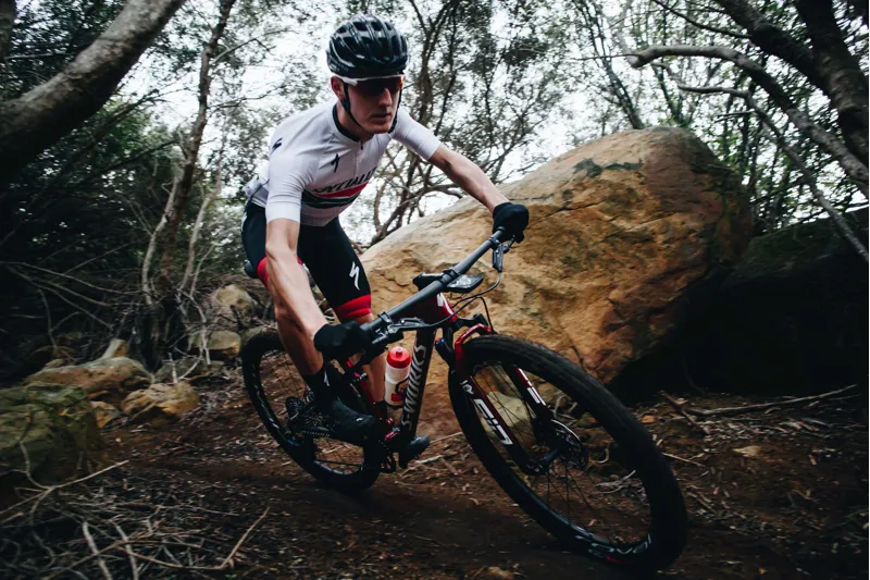 2022 Specialized Epic Evo Pro Mountain Bike - Gloss Red Onyx/Red Tint-3