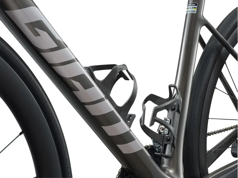 2026 Giant Defy Advanced Pro 2 Mens Road Bike - Stealth Chrome-3