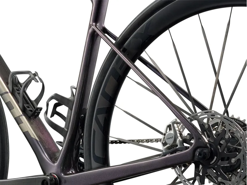 2026 Giant Defy Advanced SL 0 Mens Road Bike - Arctic Light/Chrome-2