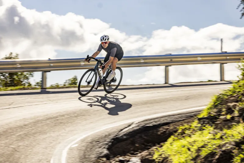 2025 Giant TCR Advanced Pro 2 Road Bike - Gloss Meteor Storm/White-3