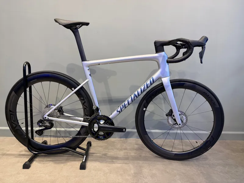 Ex-Demo: 2025 Specialized Tarmac SL8 Pro Ultegra Di2 Road Bike - 58cm-1
