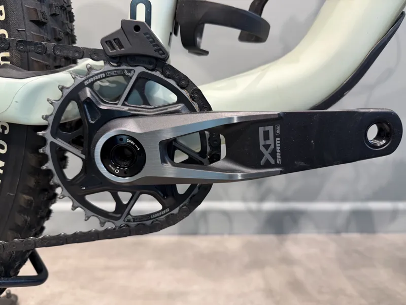Ex-Demo: Specialized Epic 8 Evo Pro Mountain Bike - Satin Green - Small-3
