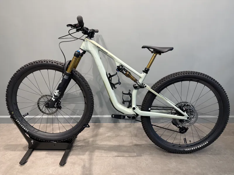 Ex-Demo: Specialized Epic 8 Evo Pro Mountain Bike - Satin Green - Small-6