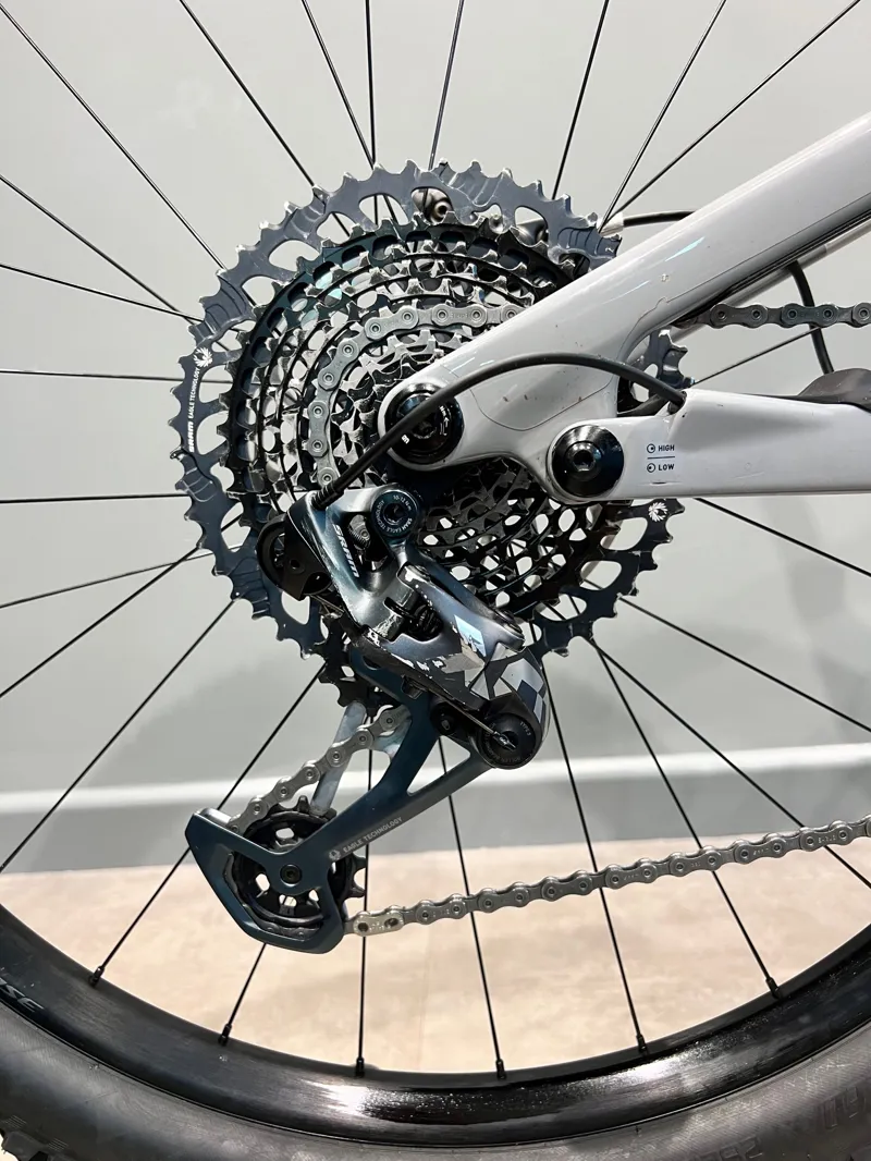 Ex-Demo: Specialized Turbo Kenevo SL Expert Electric Mountain Bike - S5-3
