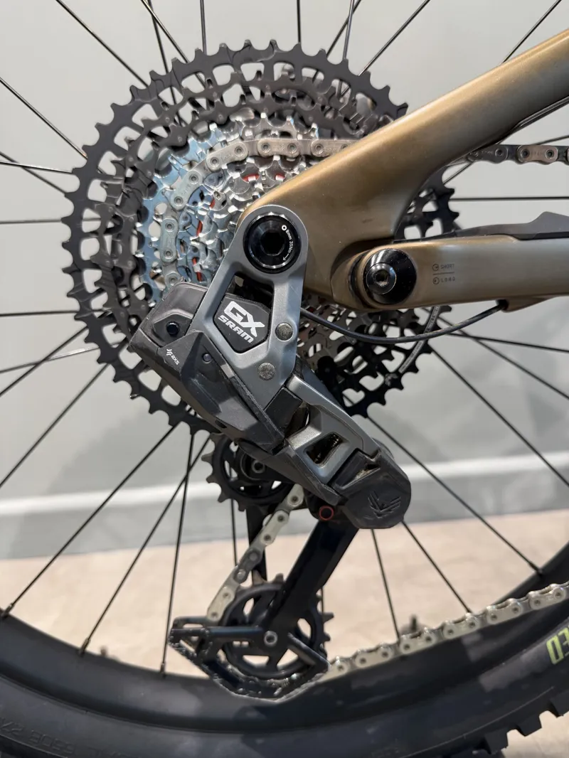 Ex-Demo: Specialized Turbo Levo 4 Expert Carbon Electric Mountain Bike - S3-2