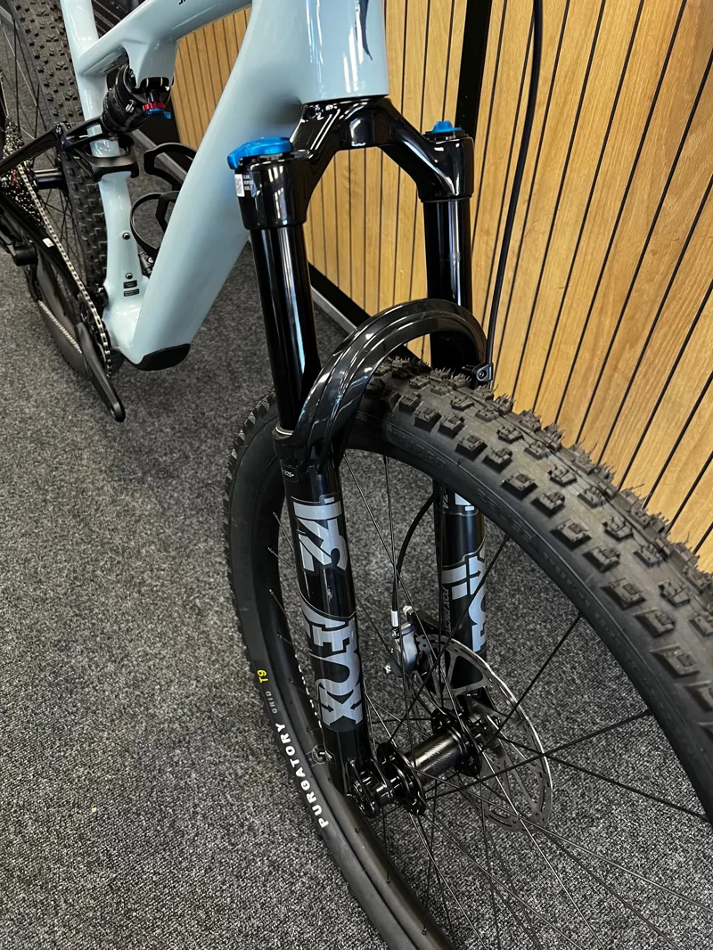 Ex-Demo: 2025 Specialized Epic 8 Evo Comp Mountain Bike - Large-4