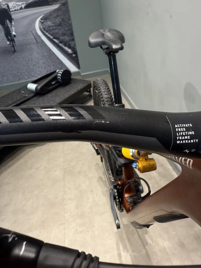 Ex-Demo: 2025 Specialized Stumpjumper 15 Ohlins Coil Mountain Bike - S3-6