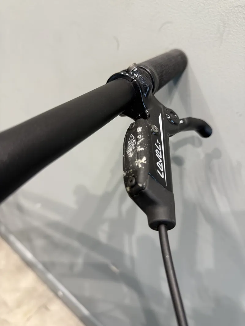 Shop Soiled: Specialized Chisel Comp Hardtail Mountain Bike - Medium-3