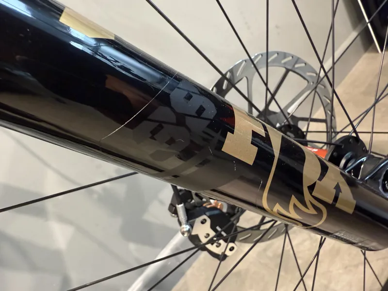 Shop Soiled: S-Works Turbo Levo 4 Carbon Electric Mountain Bike - S3-6