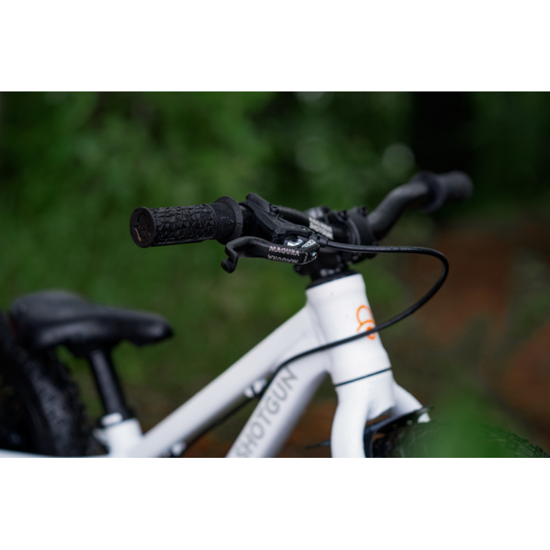 Kids Ride Shotgun Dirt Hero 12 inch Kids Balance Bike - White-4