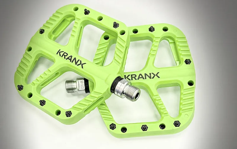 KranX Trail Bright Platform Mountain Bike Pedal - Green-3