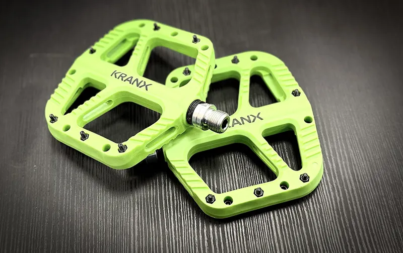 KranX Trail Bright Platform Mountain Bike Pedal - Green-2