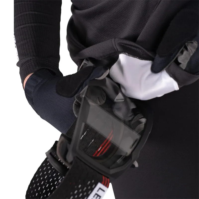 Leatt Junior Mountain Bike 1.0 Ride Kit - Black-5