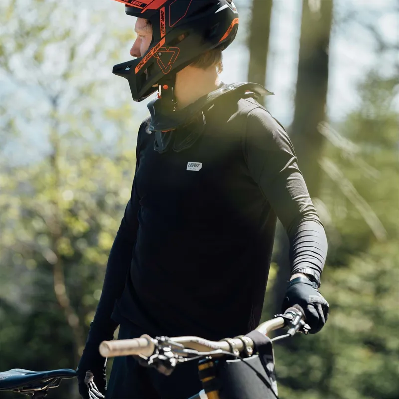 Leatt Mountain Bike 1.0 Ride Kit - Black-3