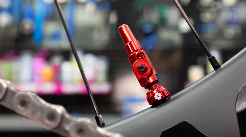 Muc-Off Tubeless Bicycle Tyre Valves Big Bore Lite - Black-4